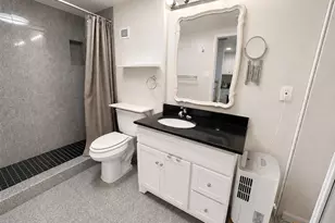 2016 Main St, Houston, TX 77002 - Photo 6