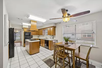 14615 Oak Bluff Court, Houston, TX 77070 - Photo 18