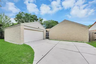 16714 Britford, Houston, TX 77084 - Photo 2