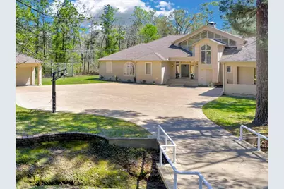 205 Twin Creek Street, Lufkin, TX 75904 - Photo 4