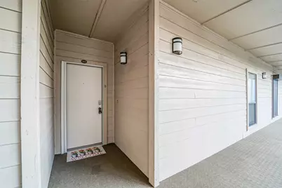 351 Lakeside Lane #209, Houston, TX 77058 - Photo 2