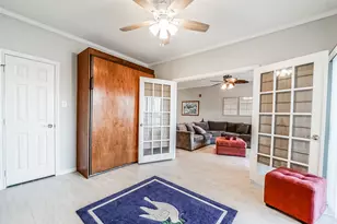 351 Lakeside Ln, Houston, TX 77058 - Photo 16