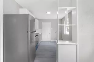 4755 Wilmington St, Houston, TX 77033 - Photo 6