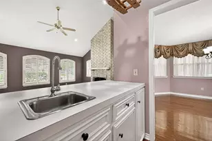 4003 W Valley Dr, Missouri City, TX 77459 - Photo 8