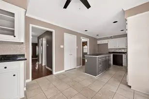 4003 W Valley Dr, Missouri City, TX 77459 - Photo 14