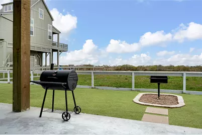 924 Melody Lane, Crystal Beach, TX 77650 - Photo 44