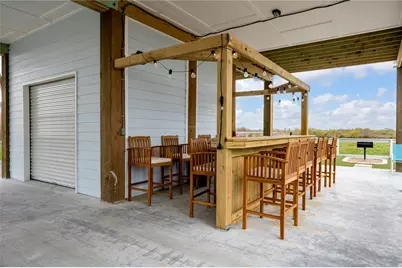 924 Melody Lane, Crystal Beach, TX 77650 - Photo 4