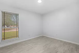 7618 Breda Dr, Baytown, TX 77521 - Photo 12