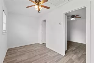 99 Brownwood Dr, Baytown, TX 77520 - Photo 10