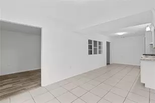 99 Brownwood Dr, Baytown, TX 77520 - Photo 4