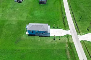 4019 Mitote Dr, Galveston, TX 77554 - Photo 48