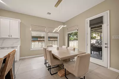 171 Hearthshire Circle, The Woodlands, TX 77354 - Photo 10