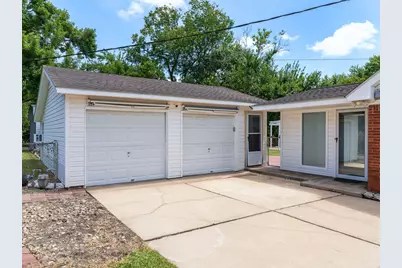 2025 Tupper Lake Lane, Bay City, TX 77414 - Photo 48