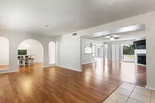 2025 Tupper Lake Ln, Bay City, TX 77414 - Photo 4
