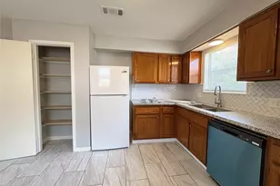3602 4th St, Bay City, TX 77414 - Photo 4