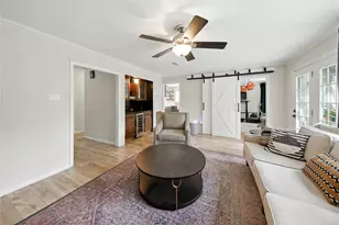 115 Regency Way, Conroe, TX 77304 - Photo 8