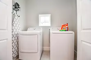 4604 Chartres St, Houston, TX 77004 - Photo 18