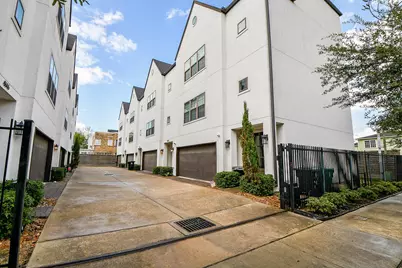 4604 Chartres Street, Houston, TX 77004 - Photo 2