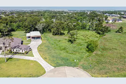 5610 Arrowhead Point Drive, Baytown, TX 77523 - Photo 4