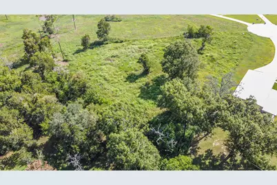 5610 Arrowhead Point Drive, Baytown, TX 77523 - Photo 12