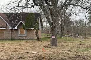 2506 Loch Lomond St, Highlands, TX 77562 - Photo 26