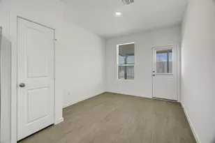 519 Louis Ln, Baytown, TX 77523 - Photo 16