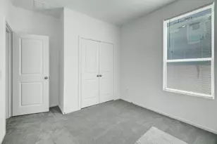 519 Louis Ln, Baytown, TX 77523 - Photo 32