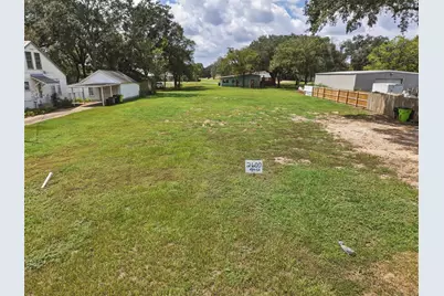 2600 4th Street, Rosenberg, TX 77471 - Photo 2