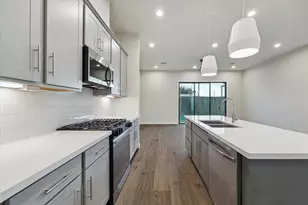 3925 Willowbend Point, Houston, TX 77025 - Photo 10