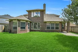 12003 Banks Run Dr, Pearland, TX 77584 - Photo 32