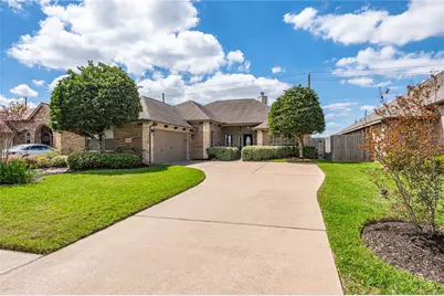 2217 Daroca Drive, League City, TX 77573 - Photo 2