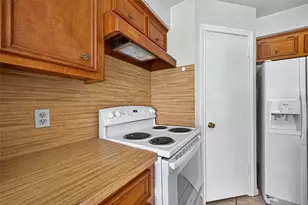 11503 Nobility Dr, Houston, TX 77477 - Photo 18