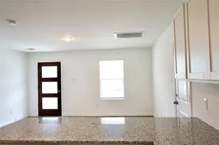 16790 N Marie Vlg Dr, Conroe, TX 77306 - Photo 8