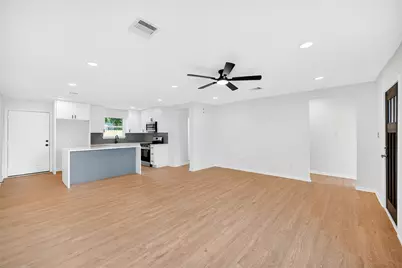 7422 Wiley Road, Houston, TX 77016 - Photo 6