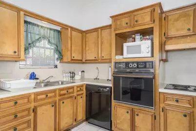 10763 Sandpiper Drive, Houston, TX 77096 - Photo 4