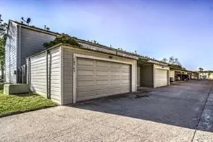 10763 Sandpiper Dr, Houston, TX 77096 - Photo 24