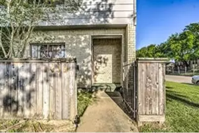 10763 Sandpiper Drive, Houston, TX 77096 - Photo 2