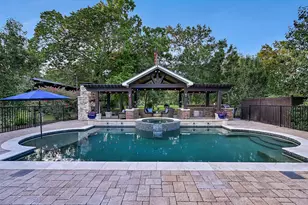 650 Oak Dr, Friendswood, TX 77546 - Photo 40