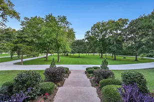 650 Oak Dr, Friendswood, TX 77546 - Photo 6