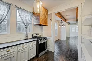 818 Wilkes St, Houston, TX 77009 - Photo 8