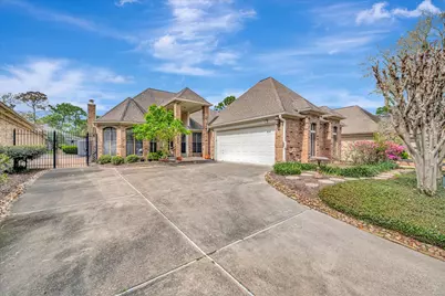 2019 Spring Field Road, Houston, TX 77062 - Photo 2