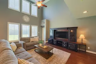 1904 Emerald Breeze Ct., Pearland, TX 77089 - Photo 2