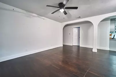 5815 Hornwood Drive, Houston, TX 77081 - Photo 2