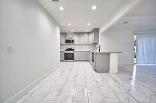 5815 Hornwood Dr, Houston, TX 77081 - Photo 10