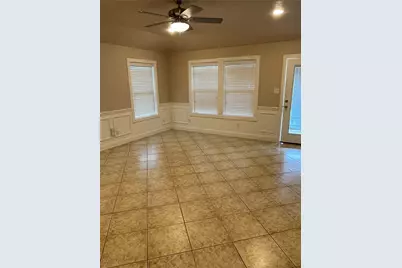 1018 S Booth Lane, Alvin, TX 77511 - Photo 6