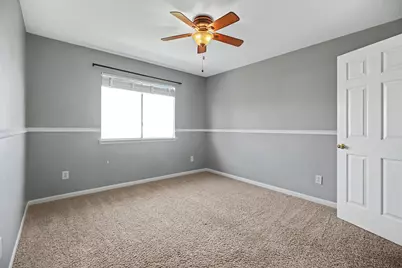 526 Oak Briar Drive, Kemah, TX 77565 - Photo 18