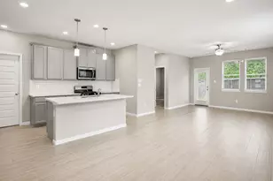 17542 Rosette Grass Dr, Conroe, TX 77385 - Photo 8