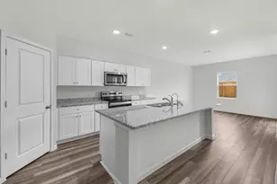 3130 Diamond Vw Ln, Angleton, TX 77515 - Photo 2