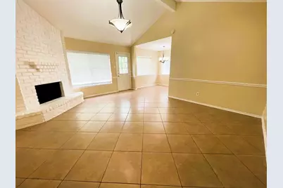 5615 Lynngate Drive, Spring, TX 77373 - Photo 2