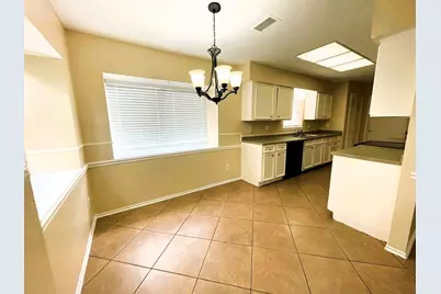 5615 Lynngate Drive, Spring, TX 77373 - Photo 10